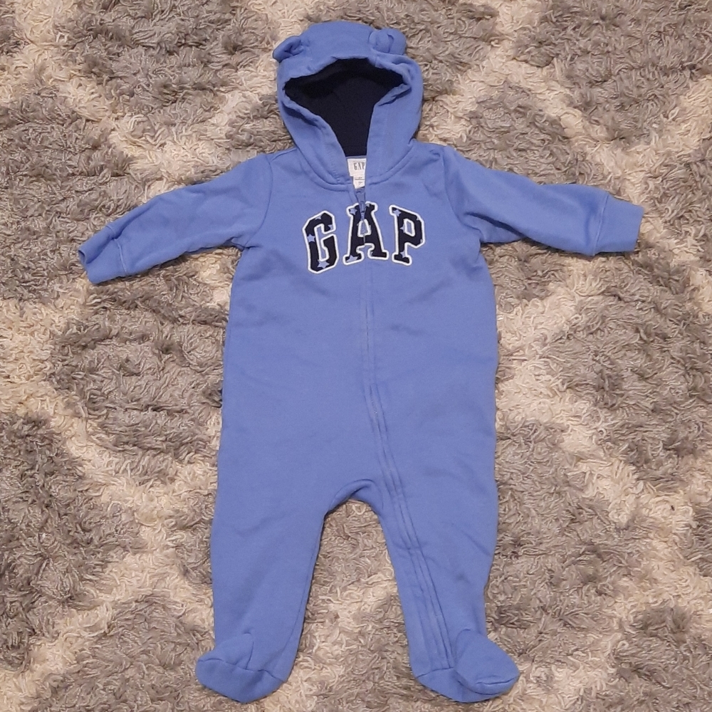 Like New Baby Gap onesie